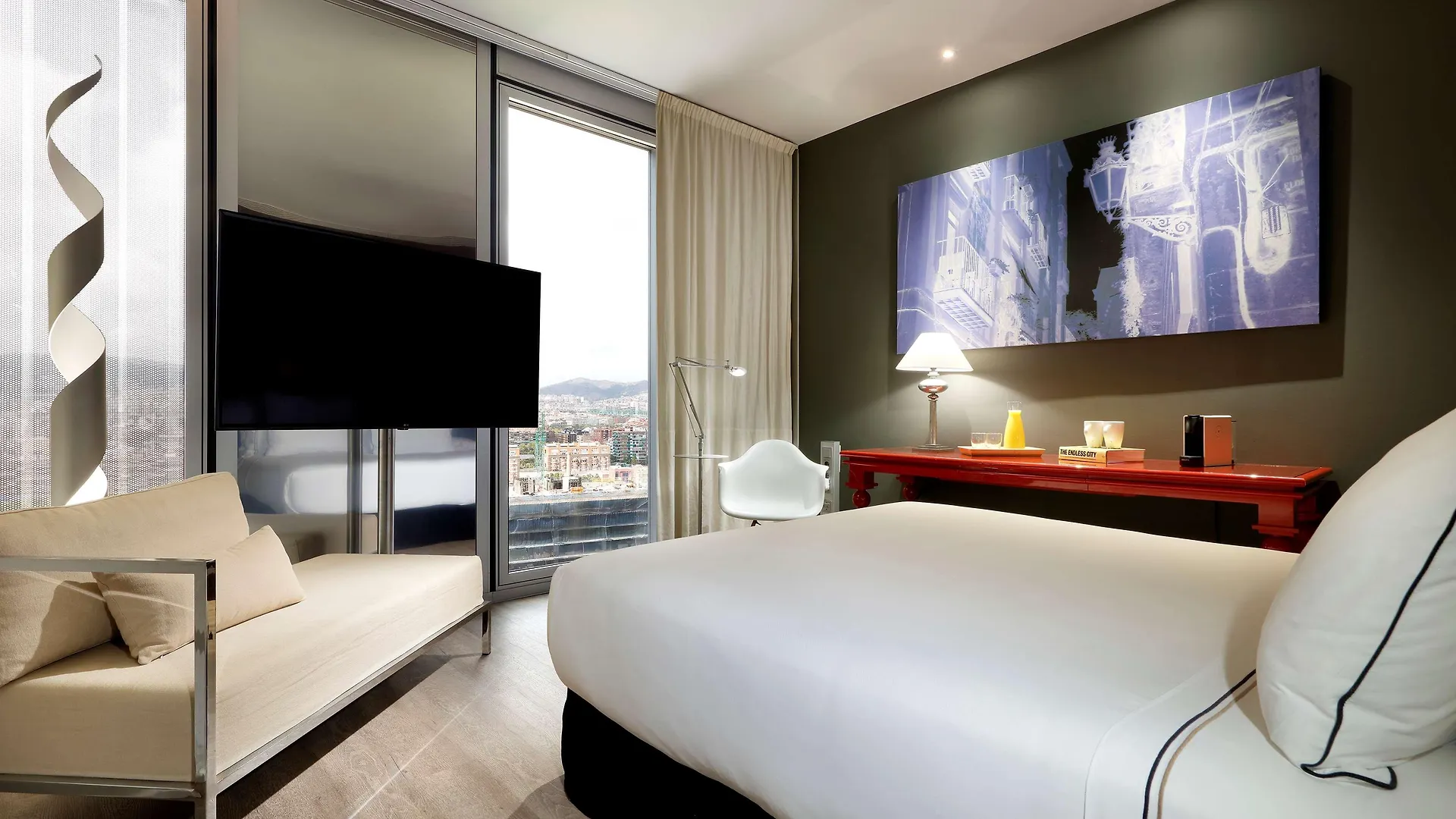 Melia Barcelona Sky 4* Sup Hotel