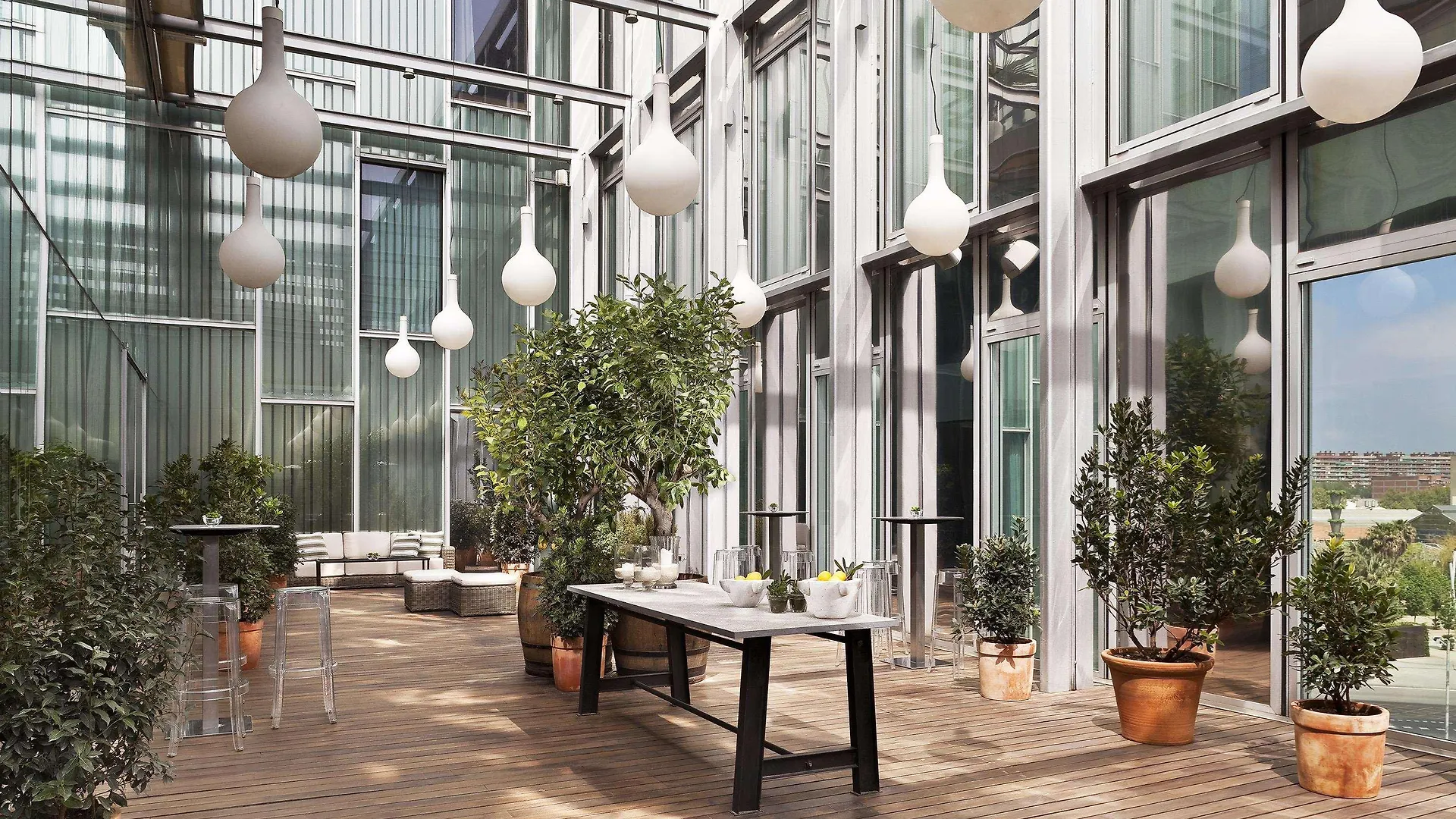 Melia Barcelona Sky 4* Sup Hotel