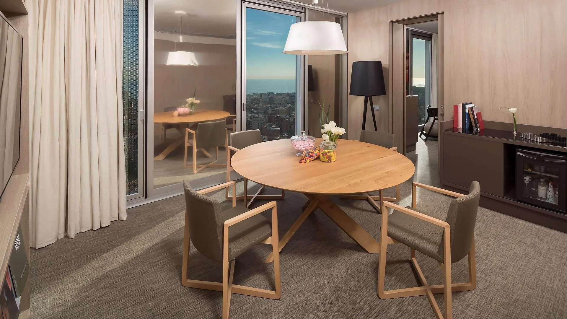 Melia Barcelona Sky 4* Sup Hotel