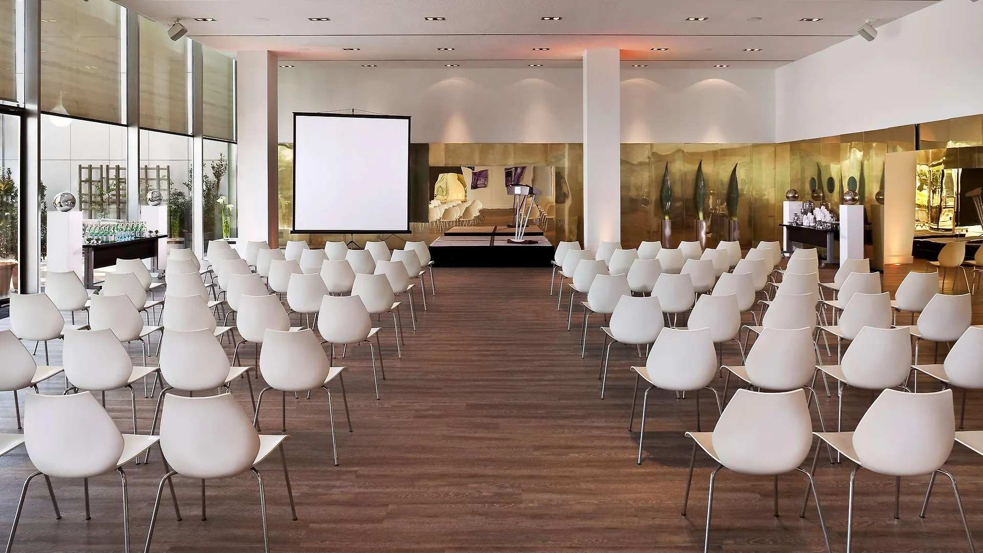 Melia Barcelona Sky 4* Sup Hotel